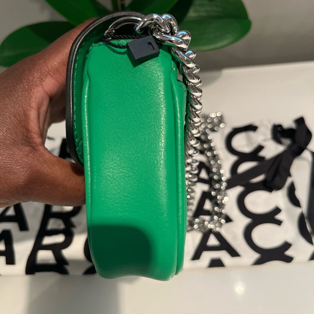 Marc Jacobs Vibrant Green Crossbody Bag - Picture 8 of 16